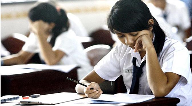 Pelajar-pelajar Indonesia saat ini sedang was-was karena menghadapi Ujian Nasional (UN).
