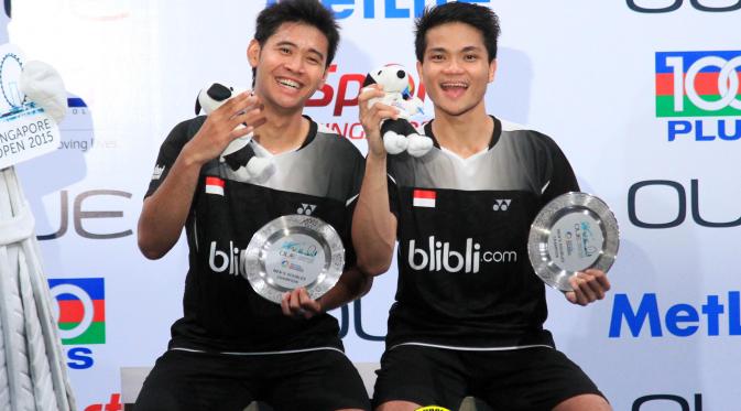 Angga Pratama/Ricky Karanda Suwardi juarai gelar ganda putra Singapura Terbuka 2015 (PBSI)