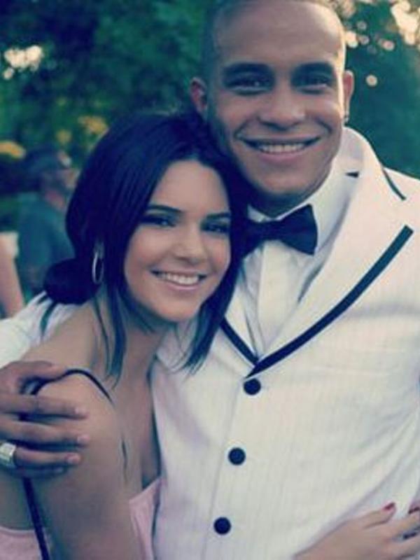 Kendall Jenner dan Julian Brooks. Foto: radaronline.com