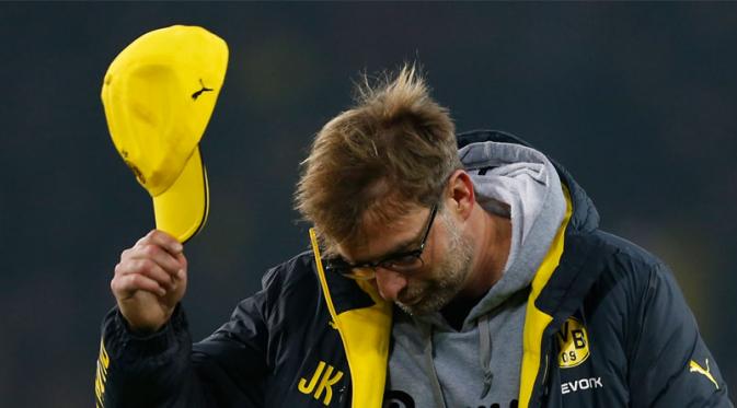 Jurgen Klopp seusai pertandingan saat masih melatih Borussia Dortmund. (Reuters/Wolfgang Rattay