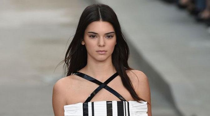 Kendall Jenner telah menjelma jadi salah satu bintang masa kini