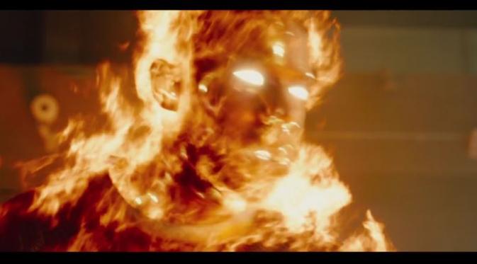 Human Torch (Michael B. Jordan) di Fantastic Four, 20th Century Fox.