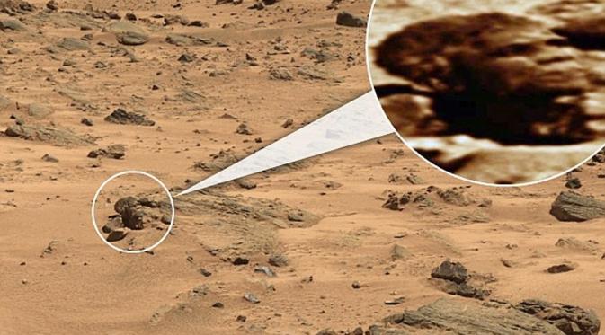 Penampakan Obama di Mars (Daily Mail)