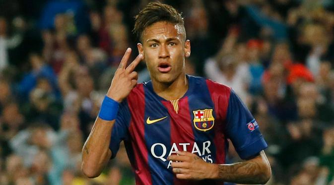 Penyerang Barcelona, Neymar merayakan selebrasi usai mencetak gol keduanya ke gawang PSG di leg kedua 8 besar Liga Champions di Stadion Nou Camp, Spanyol, Rabu (22/4/2015). Barcelona menang 2-0 atas Paris Saint Germain. (Reuters/Albert Gea)