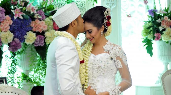 Akad nikah Sonya Fatmala dan Hengky Kurniawan, foto: Panji Diksana/Liputan6.com