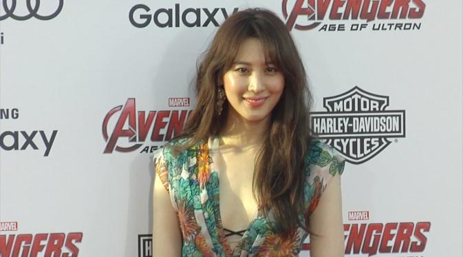 Claudia Kim terlahir dengan nama Kim Soo-hyun. Sebelum terlibat Avengers: Age of Ultron, ia muncul di beberapa drama Korea.