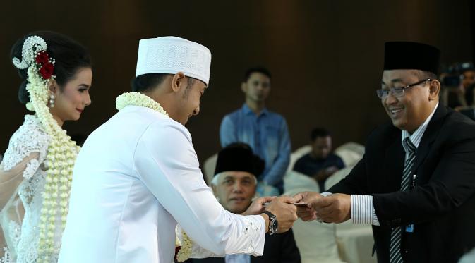 Akhirnya Hengky Kurniawan resmi menjadi suami dari Sonya Fatmala. (Galih W. Satria/bintang.com)