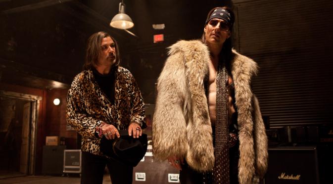 Tom Cruise di film 'Rock of Ages'. Foto: via tomcruise.com