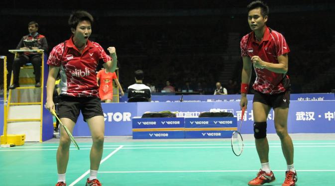 Ganda campuran Indonesia Tontowi Ahmad/Liliyana Natsir lolos ke final Dong Feng Citroen Badminton Asia Championships 2015 (Humas PP PBSI)