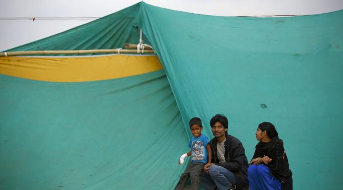 Pengungsi pasca-gempa Nepal di 'kampung tenda'. (Reuters)