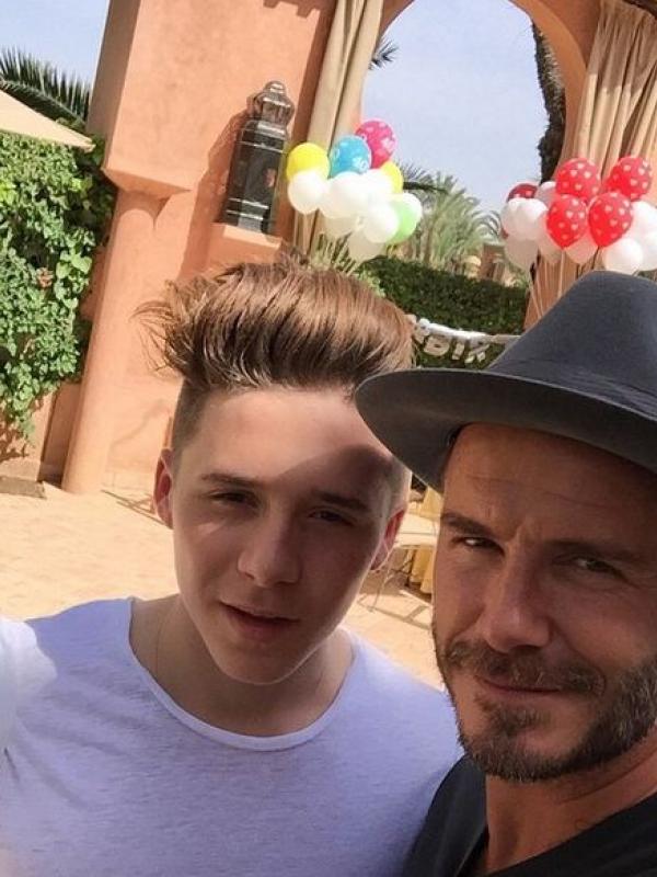 Foto David Beckham bersama anak laki-lakinya Brooklyn Beckham. Foto: Instagram