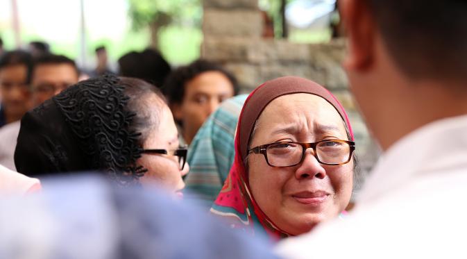 Suasana duka saat pemakaman Pepeng (Galih W. Satria/Bintang.com)
