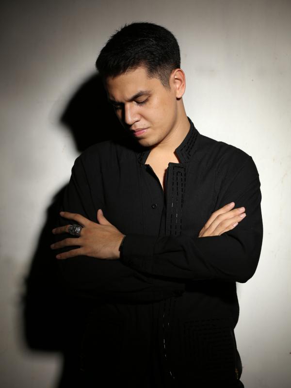 Kevin Julio. (Wardrobe by Isis, foto Galih W. Satria/Bintang.com)