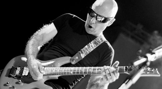 Joe Satriani (Joe Satriani's Official Facebook/Myles Wright)