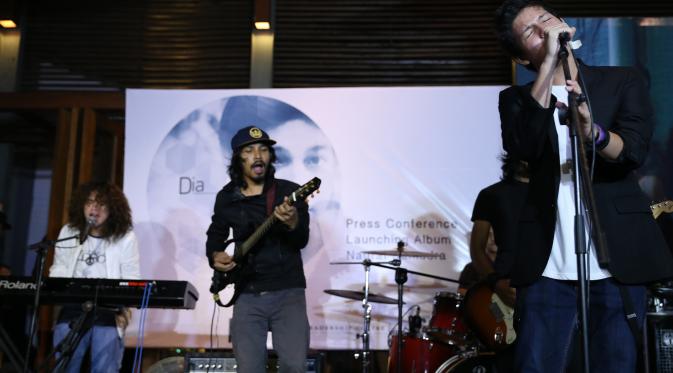 Naufal Samudra dan Dul beraksi di atas panggung (Galih W Satria/Bintang.com)