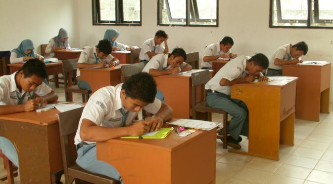 Perbandingan 50:50 antara UN dan UAS. (Via: smkm-loajanan.blogspot.com)