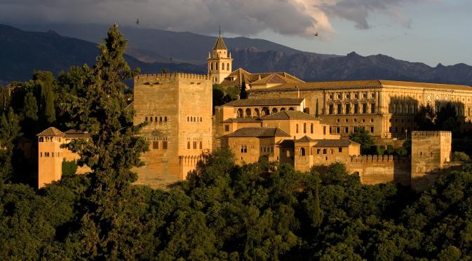 Alhambra. (commons.wikipedia.org)