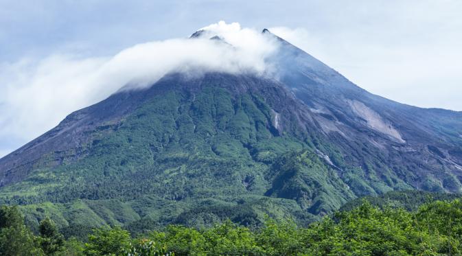 Gunung Merapi | via: id.wikipedia.org