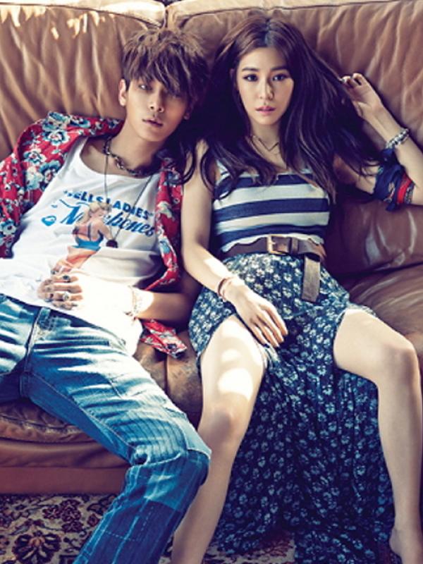 Pemotretan Tiffany SNSD dan Lee Cheol Woo untuk majalah 1st Look. (via soompi.com)