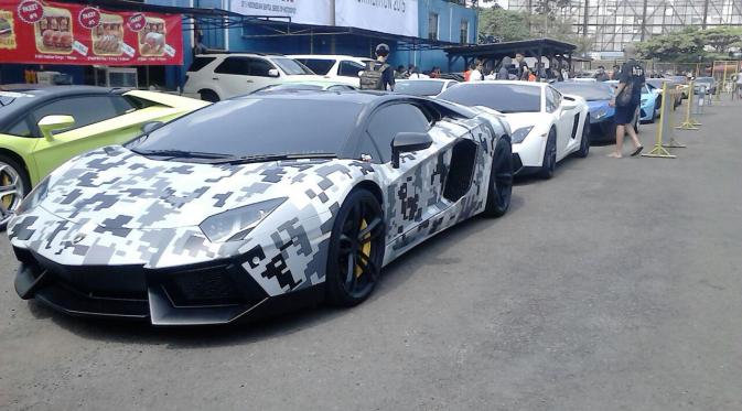 Deretan Lamborghini mewah 'mejeng' di gelaran Indonesia Sentul Series of Motorsport (ISSOM) yang diselenggarakan di Sirkuit Sentul.