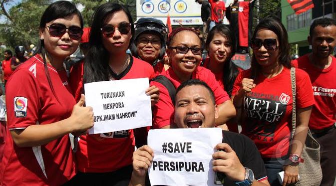 Demo Persipura Mania (Liputan6.com / Katharina Janur)