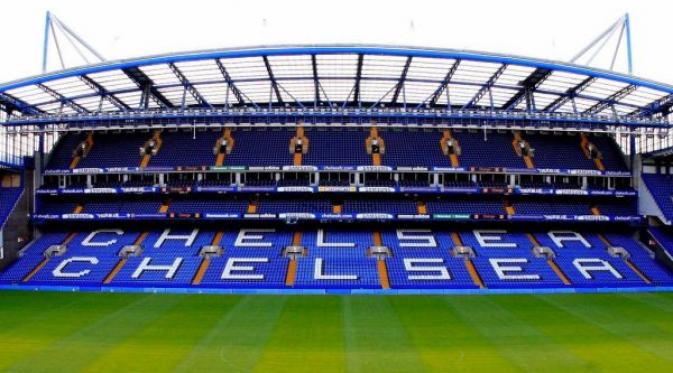 Tribun Timur stadion Stamford Bridge markas Chelsea markas Chelsea