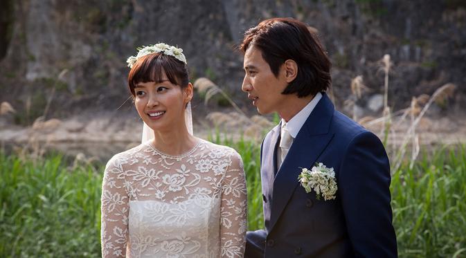 Suasana pernikahan Lee Na Young dan Won Bin. (via eden9.com)