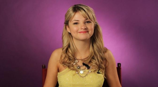 Stefanie Scott ketika ABG, membintangi  serial A.N.T. Farm. 