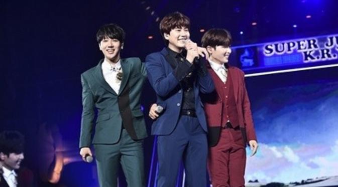 Super Junior dengan sub-unitnya KRY berhasil menggelar aksinya di Jepang dengan lagu ternama miliknya.