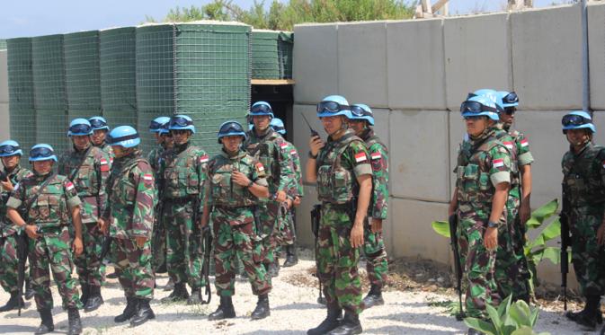 TNI saat sedang menjaga perdamaian di Libanon