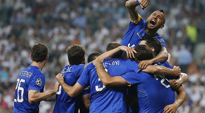 Arturo Vidal juga mencetak gol saat Juventus menyingkirkan Real Madrid dengan agregat 3-2 di semifinal Liga Champions musim 2014-2015. (Reuters/Sergio Perez)