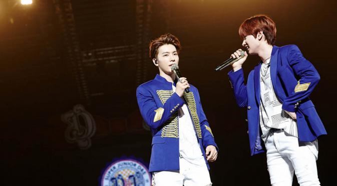 Duet Donghae dan Eunhyuk `D&E` sukses membuai penggemar dengan aksinya yang memukau di Taipei.