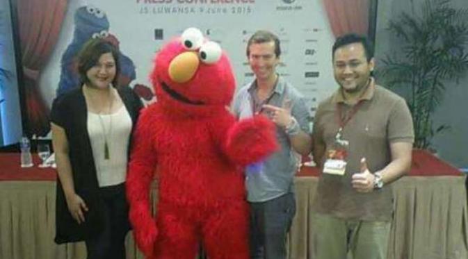 Elmo Makes Music (Joanzen Yoka/Bintang.com)