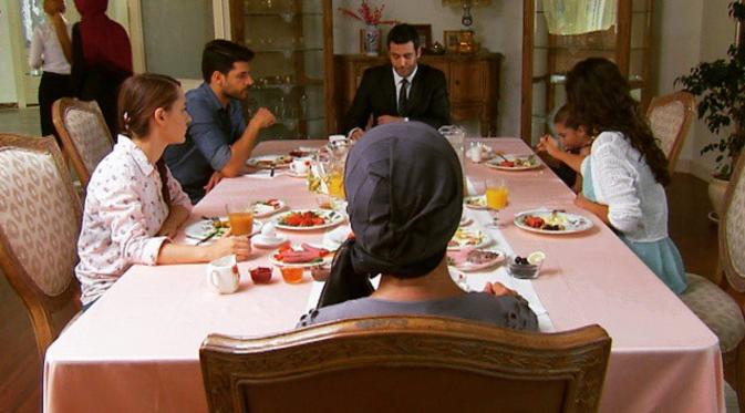 Serial SCTV Elif