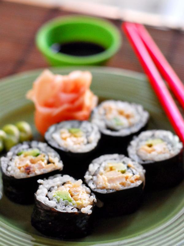 Sushi Rolls. | via: welovedeiciousfood.tumblr.com