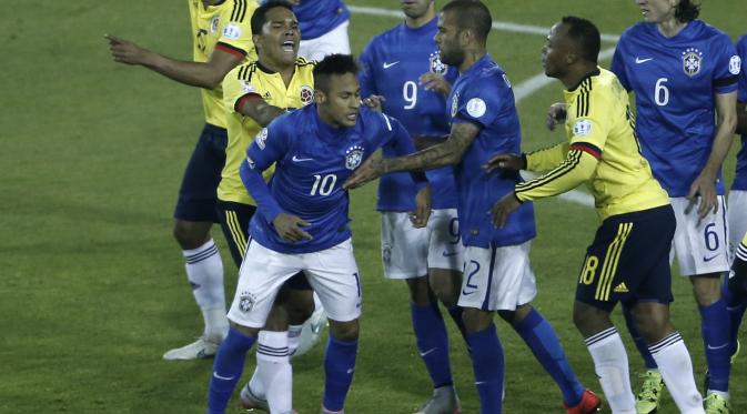 Neymar Didorong Pemain Kolombia