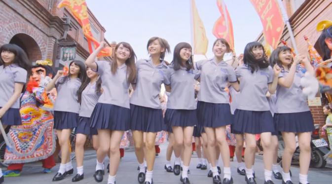 Salah satu personel NMB48 yang berani memakan buah durian tak lain adalah Ririka Suto, center untuk single Durian Shounen.