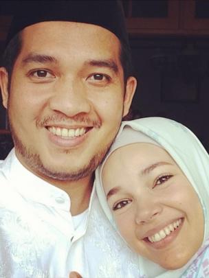 Dewi Sandra dan suami, Agus Rahman [Foto: Instragram Dewi Sandra]