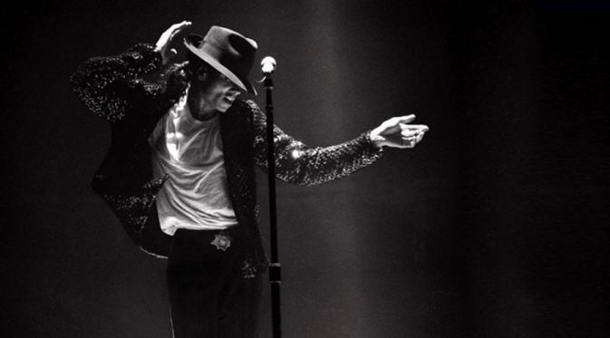 Michael Jackson  (thewowstyle.com)