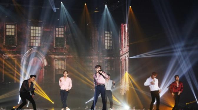 2PM merayakan ulang tahun yang ke delapan dengan menggelar konser meriah ala House Party. Seperti apa ceritanya?