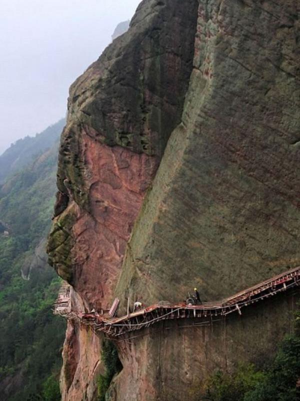 Foto #5 (Via: 9gag.com)