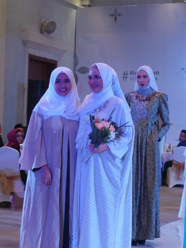 HijUp Kolaborasi dengan 4 Designer fesyen Muslim Indonesia
