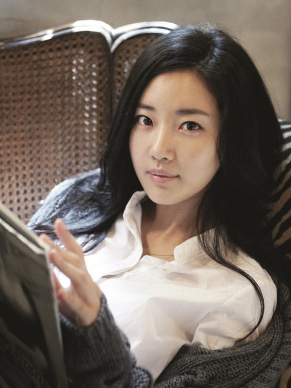 Kim Sarang pernah bermain dalam drama film My Love Eun-Dong, Secret Garden, King and I, A Love to Kill. (via koreanfilm.or.kr)