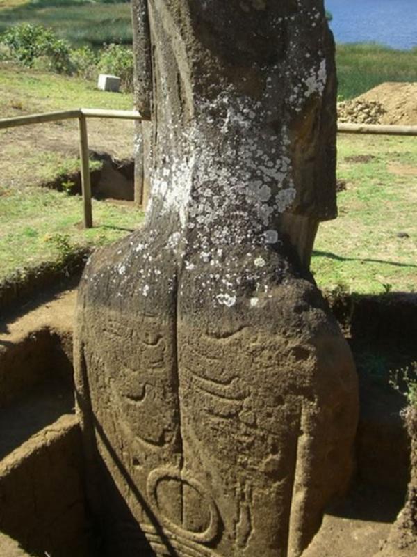 Moai #5 (Via: 9gag.com)
