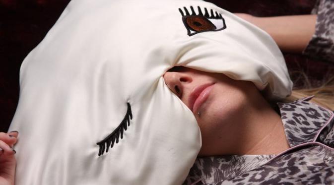 Manfaat tidur tanpa bantal