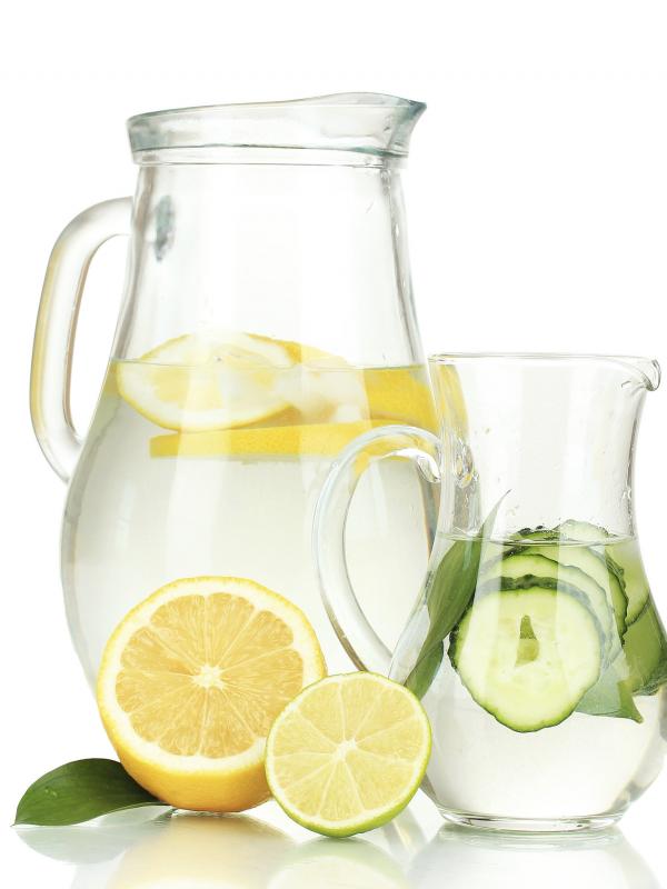 5 Alasan Kamu Harus Minum Air Lemon Setiap Pagi | via: 
