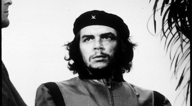 Foto paling ikonik milik Che Guevara | Via: thelisticles.net