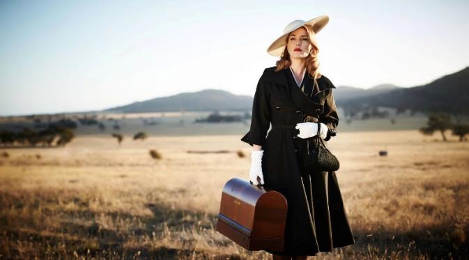 Kate Winslet di film The Dressmaker. foto: teaser-trailer.com