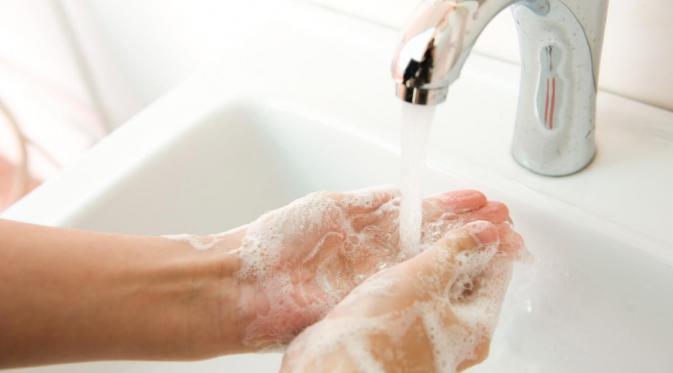 Rinse Hands with Clean Water