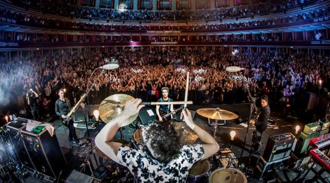 Stereophonics saat tampil dalam konser amal The Teenage Cancer Trust, London, Inggris. (Foto: Official Facebook Page)